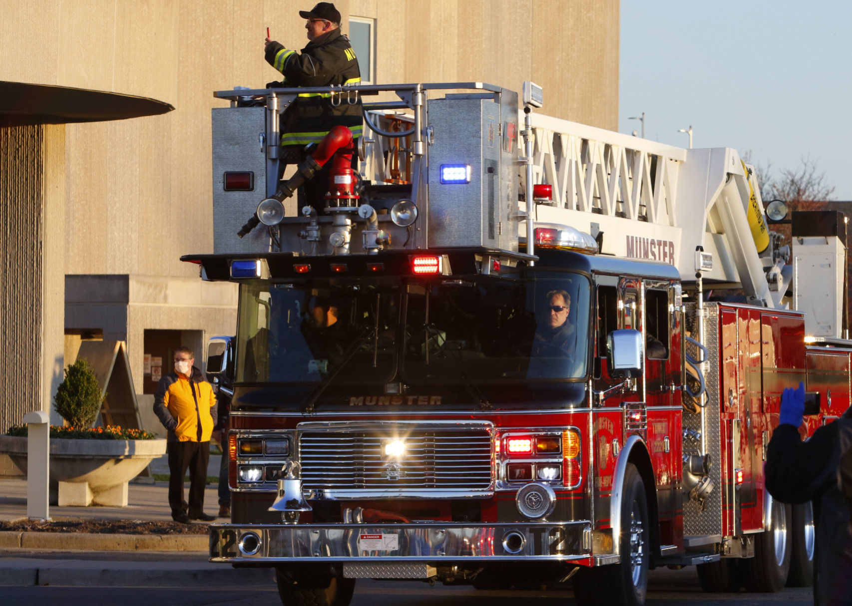 First responders recognize north Lake County health care workers